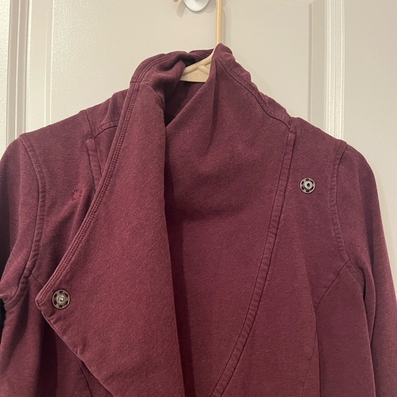 Lululemon That's A Wrap Stretch Jacket Cardigan Size 4 - Picture 7 of 10